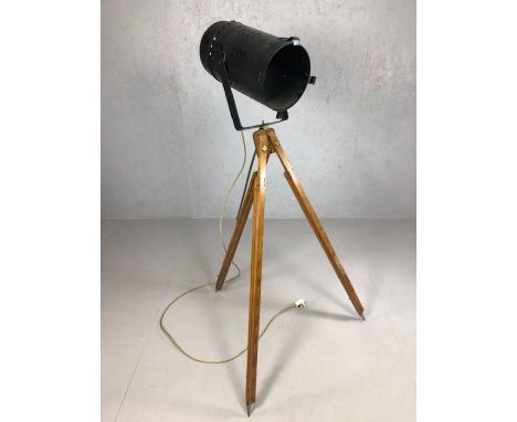 Search/spot light on vintage wooden trip base, approx 135cm in height