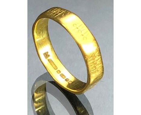 Fully hallmarked 22ct (916) Gold Octagonal shaped ring with minimal engraving, Birmingham maker C G &amp; S approx size 'O/P'