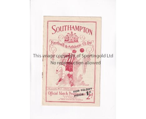 TOTTENHAM HOTSPUR       Programme for the away London Combination match v Southampton 18/9/1935, slightly rusty staple.    Ge