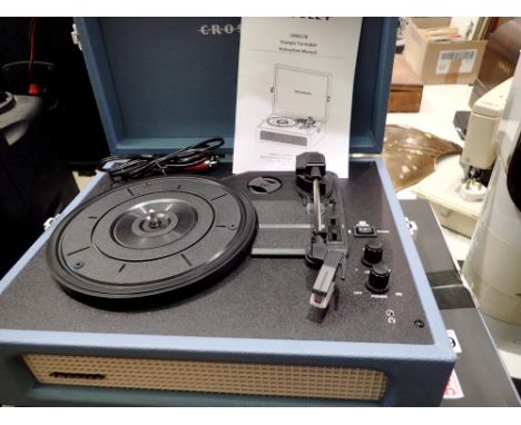 Crosley CR817B turntable, radio cassette, speakers and amplifier. Not available for in-house P&amp;P 