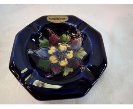 Moorcroft Iris floral blue dish/ceramic ashtray. UK P&amp;P Group 1 (£16+VAT for the first lot and £2+VAT for subsequent lots