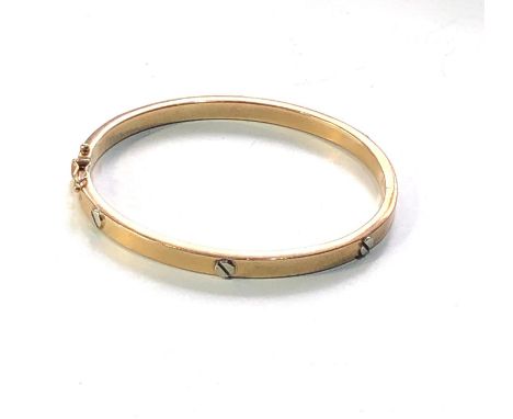 9ct gold screw design bangle weight 11g 