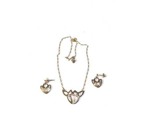 9ct gold gold celtic design necklace and earrings set weight 4.7g 
