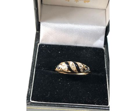 18ct Gold and black enamel rose diamond ring weight 3.1g 