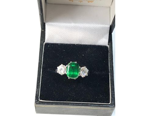 Fine quality platinum and certificated cushion cut faceted Tsavorite natural green garnet and diamond ring  weight of garnet 