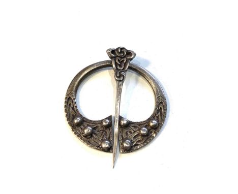 Vintage Scottish Silver Penannular Celtic Brooch measures approx 5cm by 4cm scotish silver hallmarks 