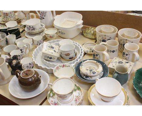 A quantity of decorative ceramics to include Wedgwood, Royal Tuscan part tea service, Carlton ware etc 