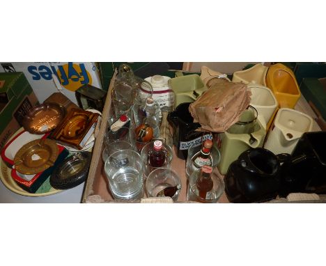 Box of assorted advertising jugs, Wade dinosaur decanter, mini chest etc