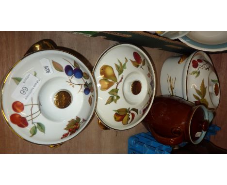 Royal Worcester 'Evesham' casserole dishes
