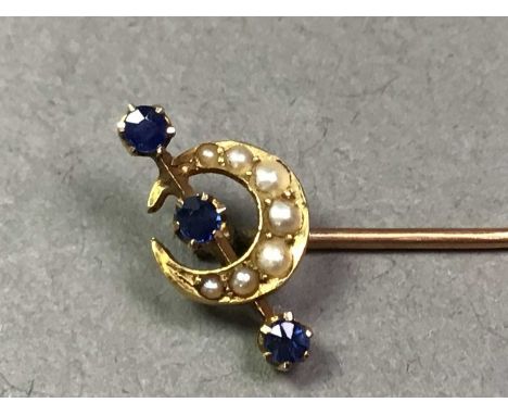 VICTORIAN GOLD STICK PIN AND TWO BAR BROOCHES  the brooches in gold