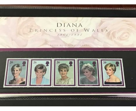 VARIOUS FIRST DAY COVERS dated 1989-1993, 1994-1997 and 1998-2000Qty: 3 binders 