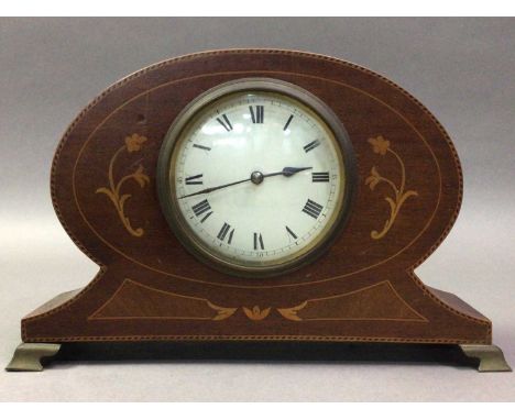 MAHOGANY MANTEL CLOCK AND ANOTHER CLOCK  the other clock a mantel chime clockmahogany mantel clock 16cm highQty: 2