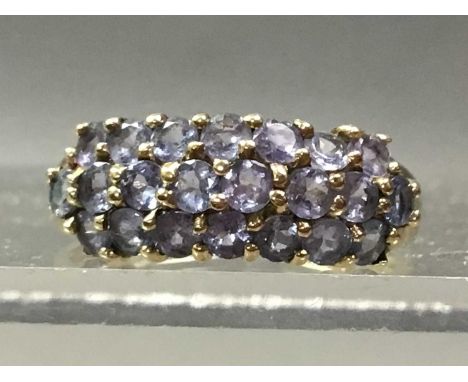 NINE CARAT GOLD TANZANITE DRESS RING stamped to insideQty: 1