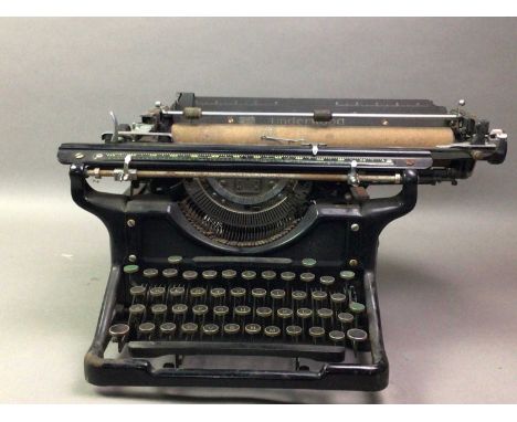VINTAGE TYPEWRITER by Underwood