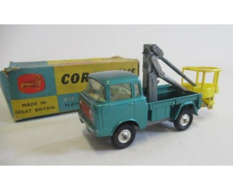 Corgi 478 Hydraulic tower wagon finished in green, box AF, model G
