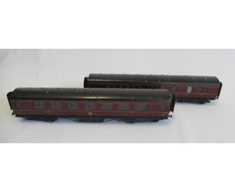 Two Exley K5 L.M.S. coaches comprising corridor 3rd and corridor 3rd brake, sides excellent, some minor panel loss to roofs, 