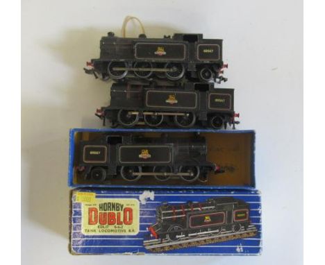 Three Hornby Dublo EDL17 0-6-2 B.R. tank locomotives, one item boxed F-P