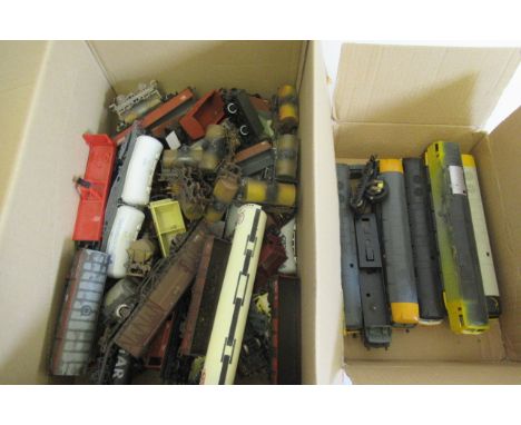 Playworn goods rolling stock from Lima and Hornby and diesel locomotive spare bodies, F-P