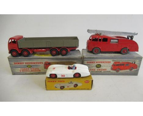 Dinky Super Toys 901 Foden Diesel eight wheel wagon red/brown, 955 Fire Engine and 237 Mercedes Benz Racing Car in white, box