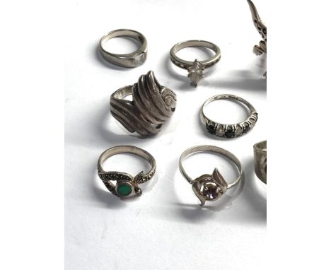Selection of 10 vintage silver rings 
