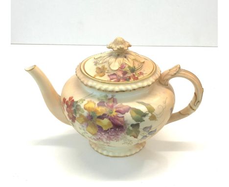 2 Royal Worcester blush ivory teapot in good condition 