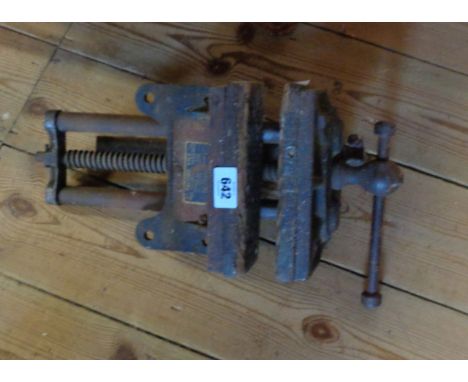 A vintage Record No. 52 bench vise
