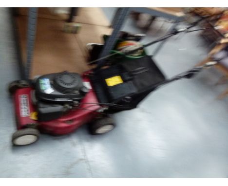 Mountfield 16" power driven lawn mower with Honda GCV135 engine