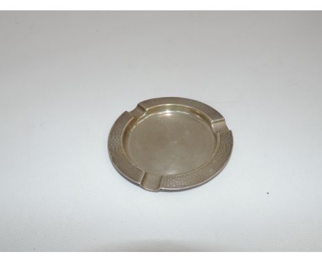 Circular London Silver Ashtray with Engine Turned Rim - 4" Diameter - 60 grams 