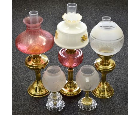 Lighting - table oil lamp, coloured glass resevoir; others electric (5)