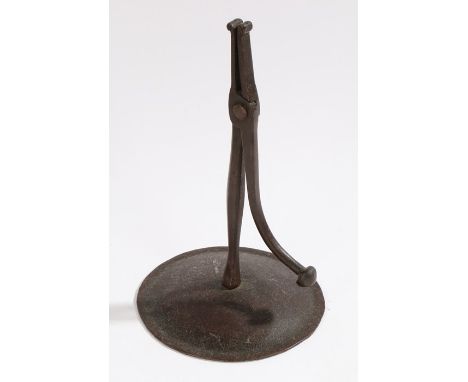 Metal rush light, with circular foot, 20cm high