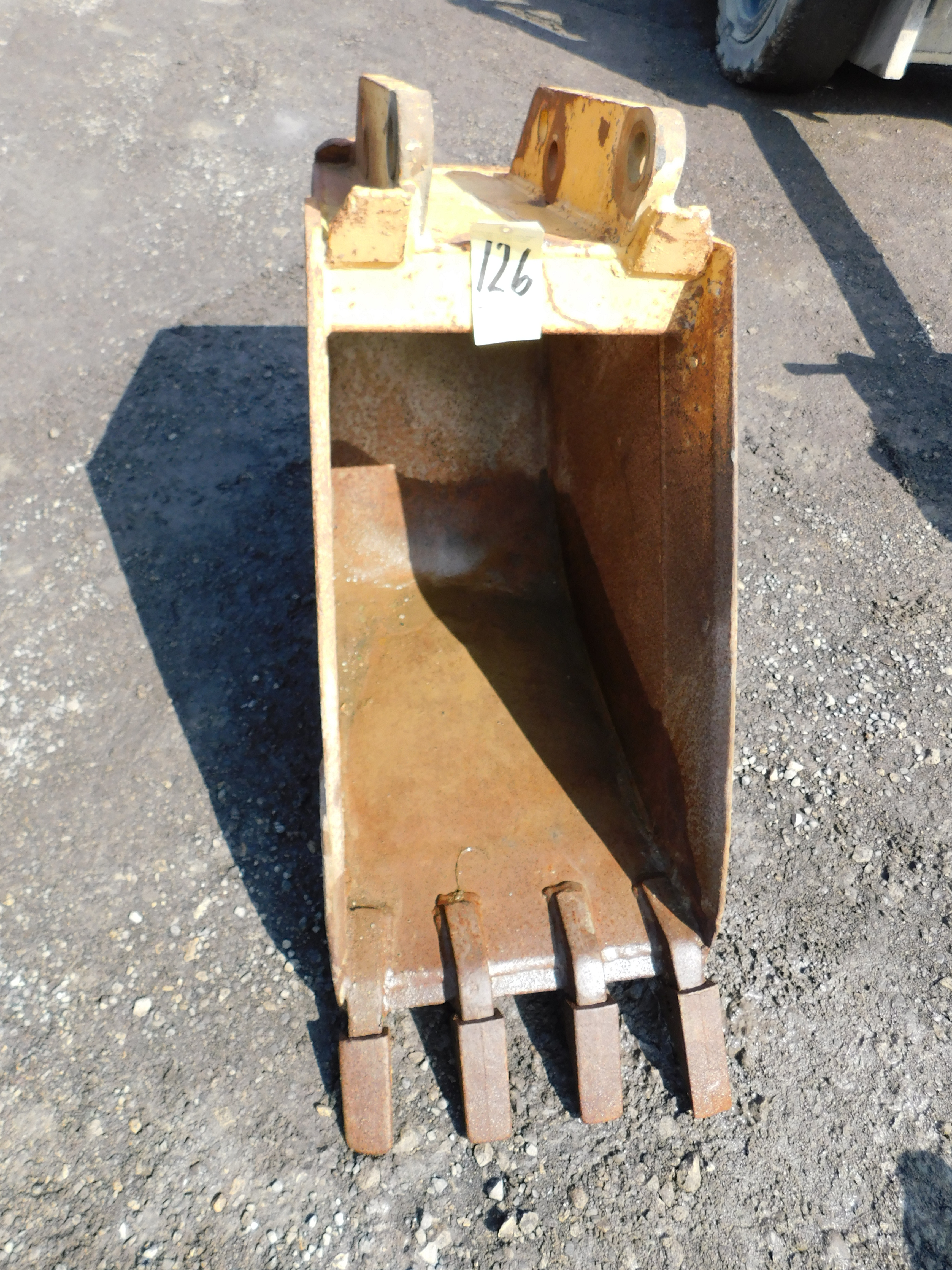 18" Excavator Tooth Bucket