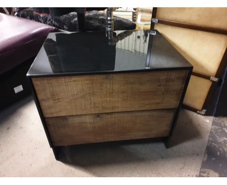 Cardossa Nightstand Black A Perfect Combination Of Classic And Contemporary Cardosa Is An Iconic Thomas Bina Collection Graph