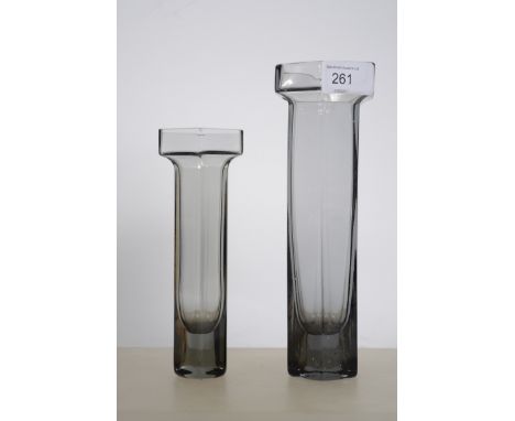 A graduating pair of vintage 20th century retro studio art smokey glass Brutus flower vases by Wedgwood designed by Frank Thr