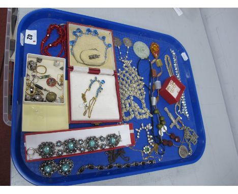 Vintage and Later Costume Jewellery, including bead necklaces, bracelet with matching clip on earrings, etc :- One Tray 