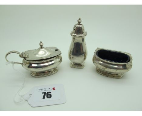 A Hallmarked Silver Three Piece Cruet Set, Mappin &amp; Webb, Birmingham 1927. 