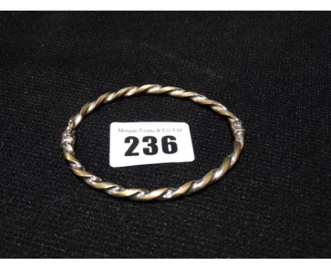     A 9ct Gold White &amp; Yellow Bangle, 5grm                                          