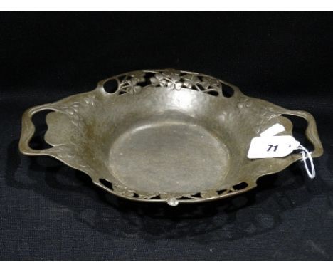     An Art Nouveau Period English Pewter Two Handled Bowl With Stylised Clover Leaf Design, No 0287 For Liberty, 11" Across  