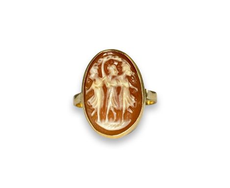 Antique 9ct Gold 3 Graces Cameo Ring Weighing 3 grams Size M 