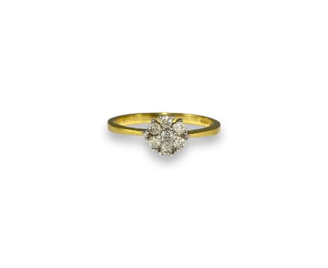 18ct Yellow Gold Daisy Style Diamond Cluster Ring Weighing 2.3 grams Size L 