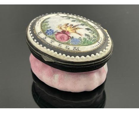 A Bilston enamelled patch box, circa 1780, oval, painted with two courting doves in foliate cartouche, inscribed A Token of E