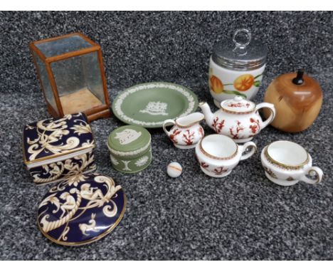 Mixed lot of China pieces and small oriental style display case including wedgwood jasperware and cornucopia plus coalport an