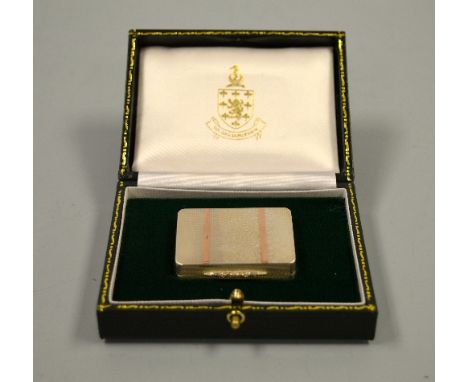 A SILVER GALLAGHER SNUFF BOX, of rectangular form with engine turned decoration and gilt interior, in original green fitted b