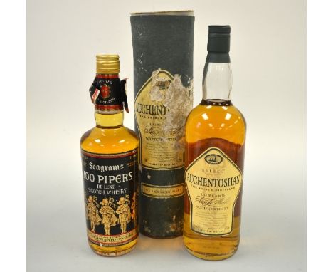 AUCHENTOSHAN SELECT SINGLE MALT SCOTCH WHISKY, 40% vol, 1 litre, in cylindrical carton, together with seagrams 100 Pipers de 