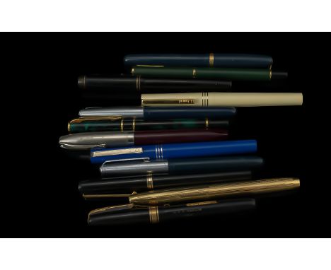 A Collection of Vintage Fountain Pens - Various Makers 12 In Total. (1) Watermans (2) Parker (3) Platignum (4) Watermans Blac