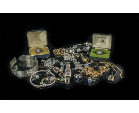 Mixed Lot of Silver &amp; Costume Jewellery, including necklace and bracelet set, gold plated rings, silver Pandora bracelet 