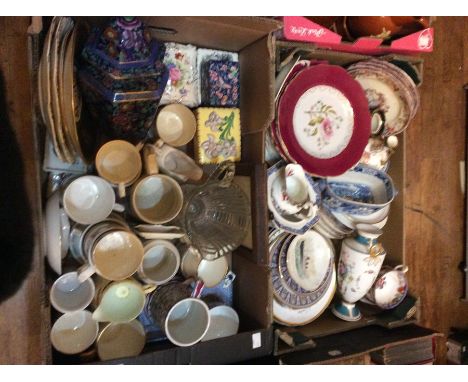 A collection of assorted ceramics, including Royal Commemorative mugs, various plates, decorative items, trinket boxes, a han