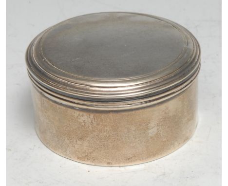 A George III silver circular snuff box, quite plain, push-fitting cover, 7cm diam, James Jackson, London 1810, 88g 