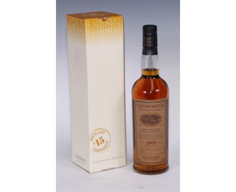 Glenmorangie Missouri Oak Reserve Single Highland Malt Scotch Whisky, Limited 1991 Edition, Bottled in 2002, Bottle No. 944/1