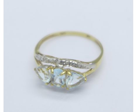 A 9ct gold, aquamarine and diamond ring, 1.5g, O