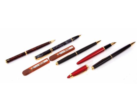 Mixed Lot: five various Waterman pens and pencils including one fountain pen, two various ballpoint pens and two propelling p